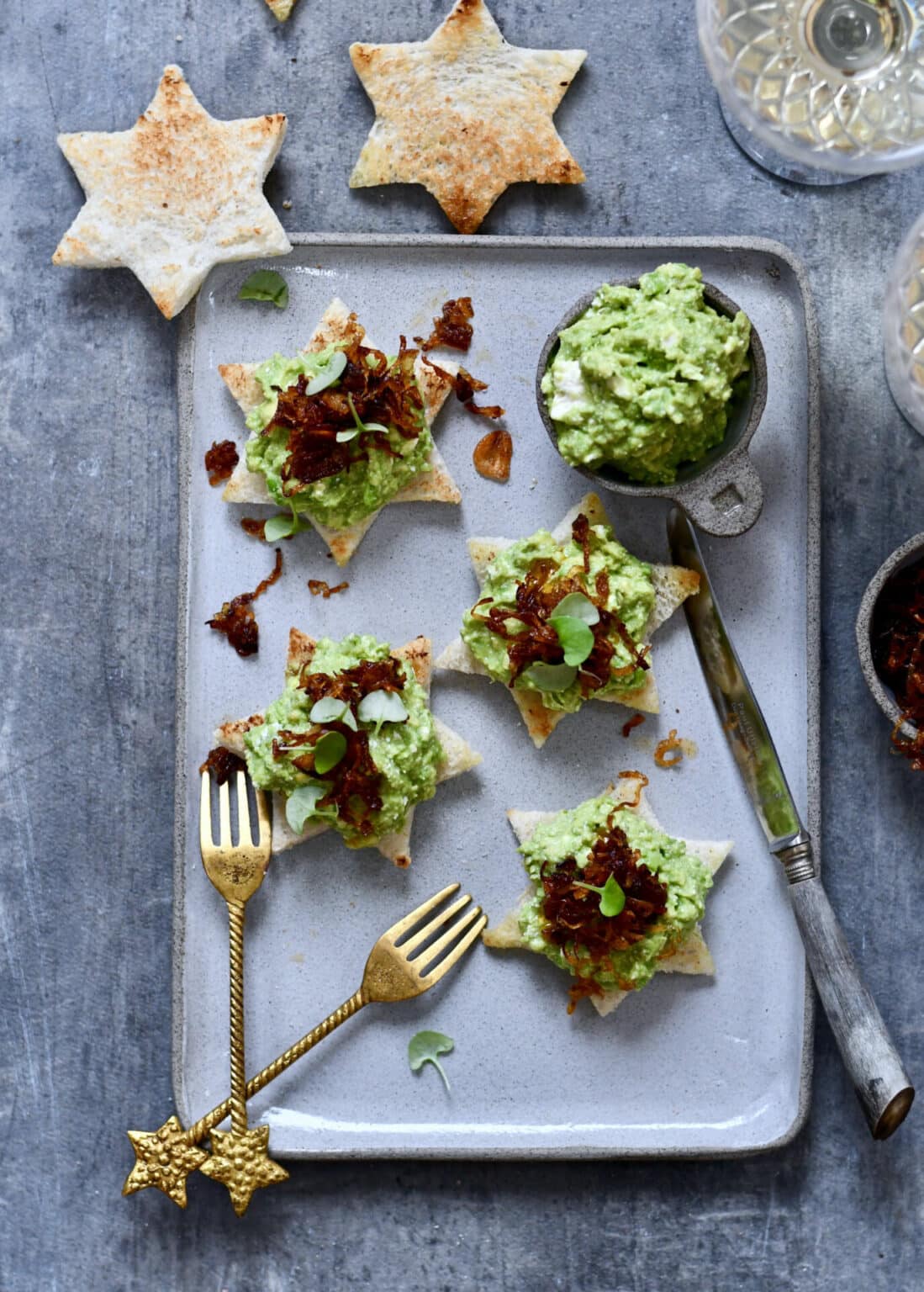 Crostini de aguacate